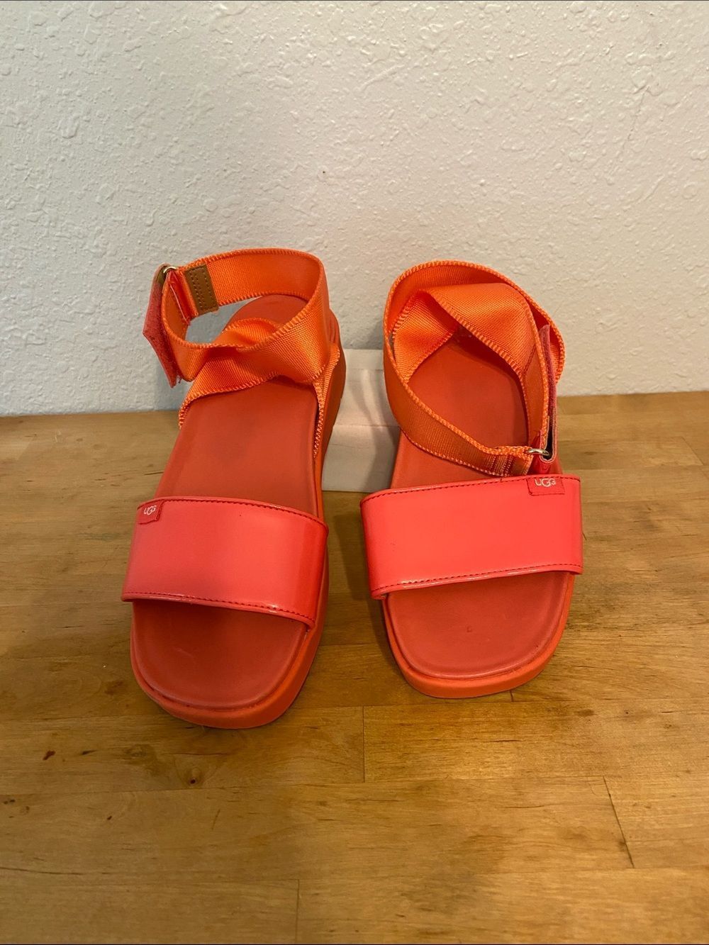 UGG Vibrant Orange Lennox Platform Slingback Ankle Strap Sandals Size 8